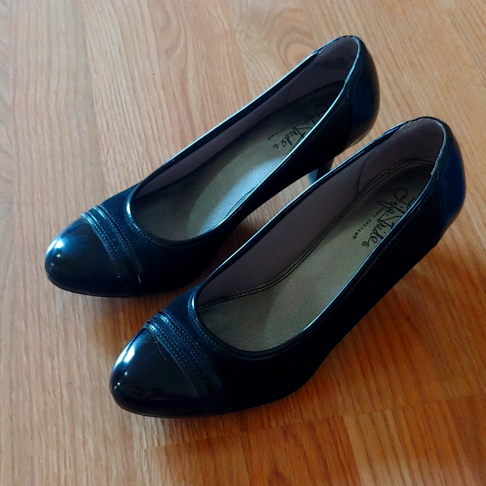 Life stride 8.5 black heels